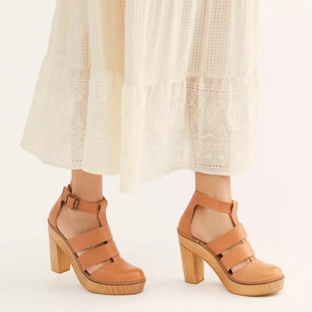Free People Mix It Up Platform Sz 7.5 Leather